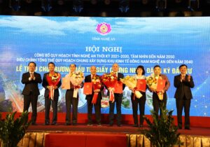 Hoàng Thịnh Đạt nhận Giấy chứng nhận đăng ký đầu tư dự án KCN Hoàng Mai II