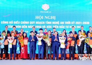 Nghệ An công bố điều chỉnh Quy hoạch tỉnh; trao quyết định, giấy chứng nhận và thỏa thuận hợp tác đầu tư hơn 110 nghìn tỷ đồng